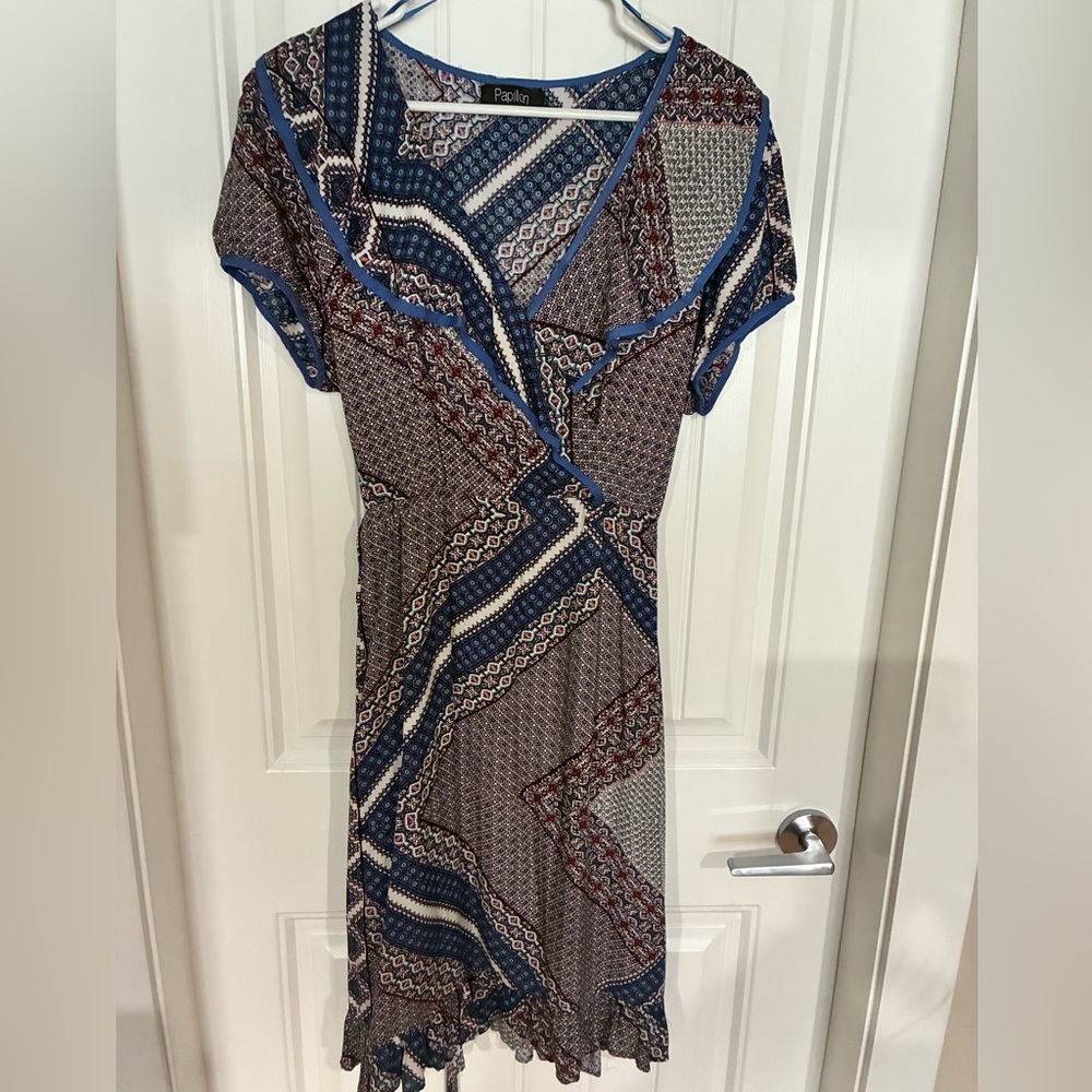 Papillon Blanc Geometric Blue and Red Midi Dress